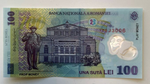 Un curier a fost plătit cu Play Money (bani de jucărie). FOTO SPECIMEN
