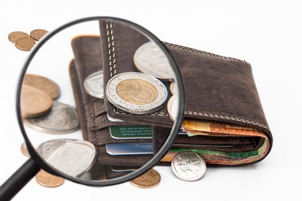 Ce s-a întâmplat, de fapt, cu salariul mediu al românilor în luna mai 2021
